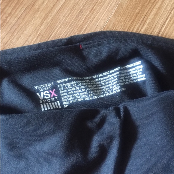 Victoria’s Secret Yoga Capris size S - Picture 4 of 5